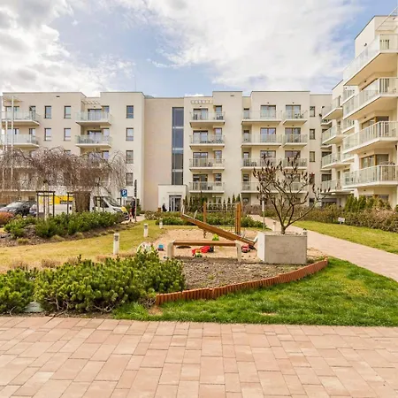 Golden Glow -chrobrego 96 Apartman